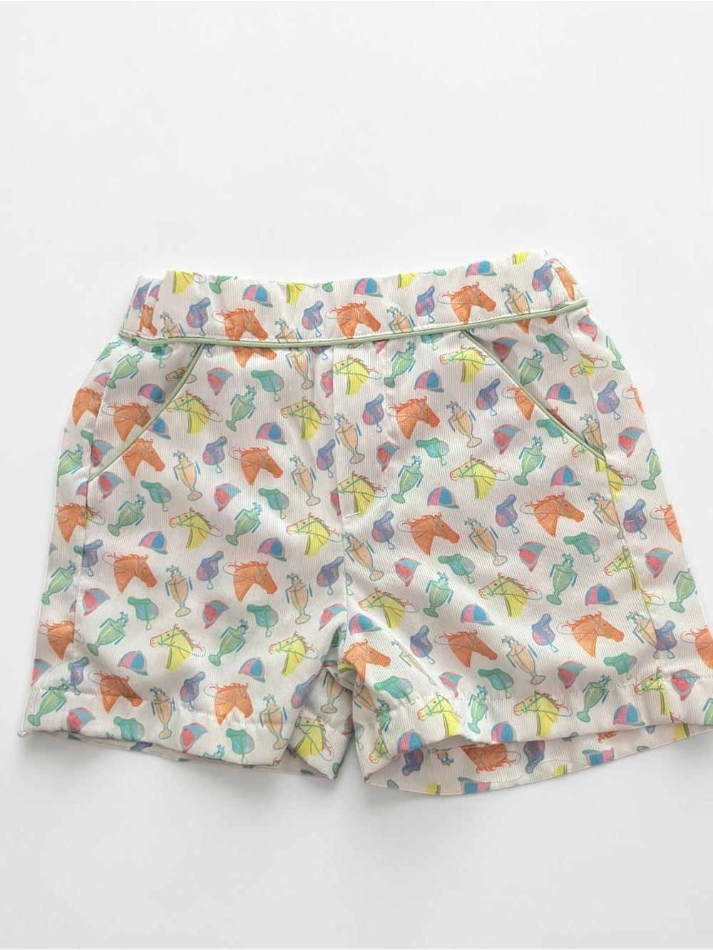 Unisex 3T White Shorts with Horse Race Print NWOT Boutique Brand
